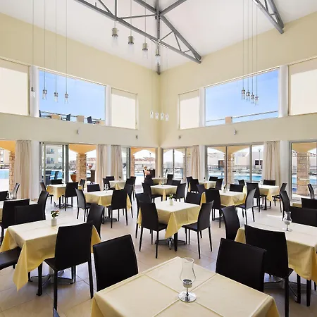 Club St. George (adults Only) 3* טרימיטהוסה