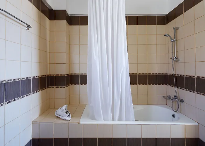 Lägenhetshotell Club St. George (adults Only) 3*