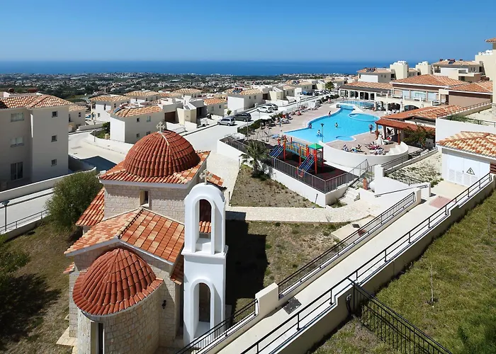 Club St. George (adults Only) Lägenhetshotell Trimitusa